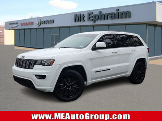 Used 2019 Jeep Grand Cherokee Altitude image 1