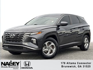 Used 2022 Hyundai Tucson SE image 1