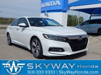 Certified 2020 Honda Accord Touring image 1