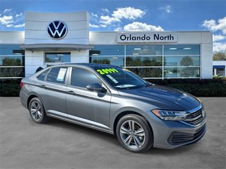 Used 2023 Volkswagen Jetta SE image 1