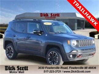 Used 2023 Jeep Renegade Trailhawk w/ Trailhawk Elite Group image 1