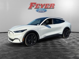 Used 2024 Ford Mustang Mach-E Select image 1
