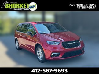 New 2026 Chrysler Pacifica Select image 1
