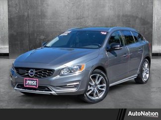 Used 2016 Volvo V60 T5 Cross Country w/ Climate Package image 1