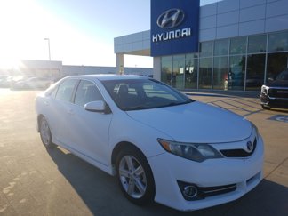 Used 2012 Toyota Camry SE image 1