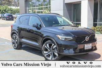 Certified 2025 Volvo XC40 B5 Plus image 1