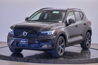 New 2026 Volvo XC40 B5 Core image 1