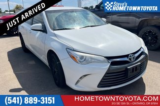 Used 2017 Toyota Camry LE image 1