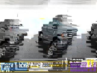 Certified 2022 Ford F350 Limited image 1