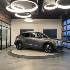 Used 2019 Nissan Kicks SV image 1
