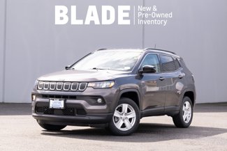 Used 2022 Jeep Compass Latitude image 1