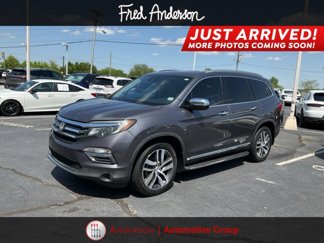 Used 2018 Honda Pilot Touring image 1