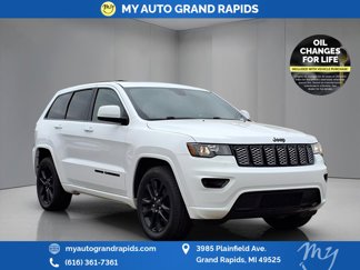 Used 2020 Jeep Grand Cherokee Altitude image 1