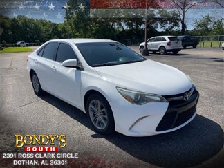 Used 2015 Toyota Camry image 1