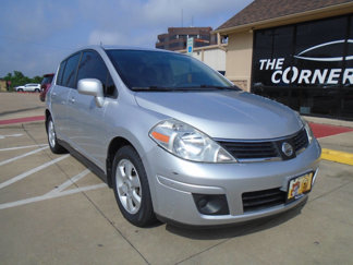 Used 2009 Nissan Versa SL w/ Convenience Pkg image 1