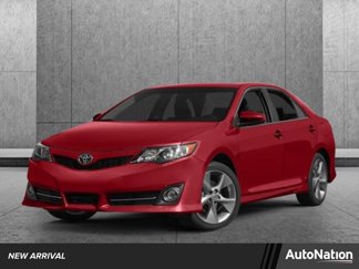 Used 2014 Toyota Camry SE image 1