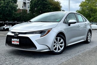 Used 2021 Toyota Corolla LE image 1