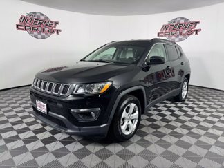 Used 2018 Jeep Compass Latitude image 1