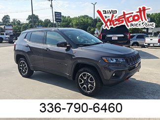 Used 2024 Jeep Compass Trailhawk image 1