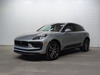 Used 2025 Porsche Macan image 1