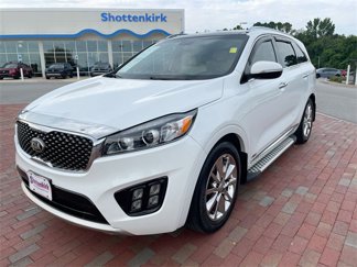 Used 2016 Kia Sorento SX image 1