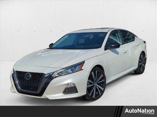 Used 2020 Nissan Altima 2.5 SR w/ Premium Package image 1
