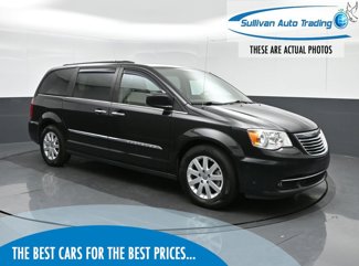 Used 2016 Chrysler Town & Country Touring w/ Driver Convenience Group image 1