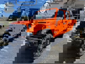 New 2025 Jeep Gladiator Sport image 1