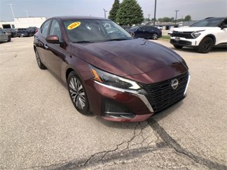 Used 2023 Nissan Altima 2.5 SV image 1