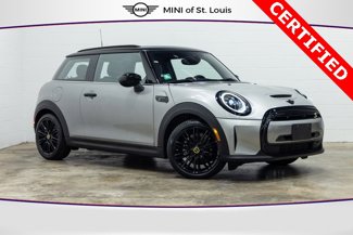 Certified 2024 MINI Cooper SE w/ Signature Upholstery Package image 1