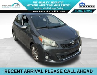 Used 2012 Toyota Yaris SE image 1