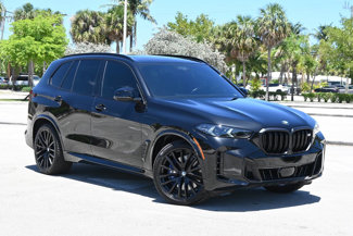 Used 2024 BMW X5 M60i image 1