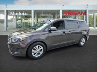 Used 2017 Kia Sedona LX w/ LX Essentials Premium Package image 1
