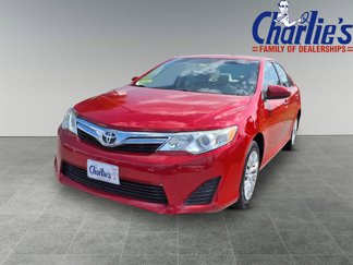 Used 2014 Toyota Camry image 1
