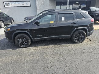 Used 2020 Jeep Cherokee Latitude Plus image 1