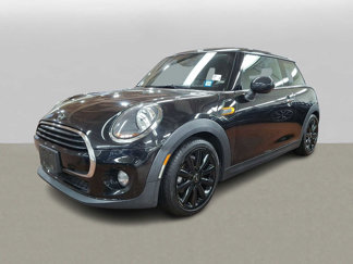 Used 2019 MINI Cooper 2-Door Hardtop image 1