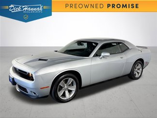 Used 2021 Dodge Challenger SXT image 1