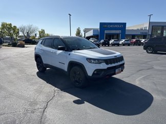 Used 2023 Jeep Compass Trailhawk image 1