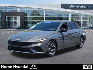 Certified 2025 Hyundai Elantra Sport w/ Cargo Package image 1