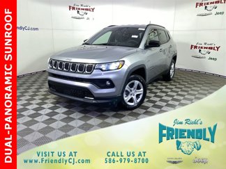 Used 2022 Jeep Compass Latitude w/ Sun and Sound Group image 1