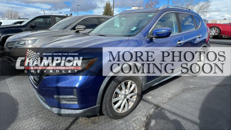Used 2018 Nissan Rogue SV image 1