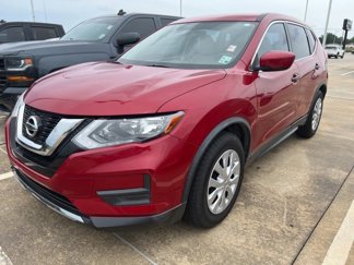 Used 2017 Nissan Rogue S image 1