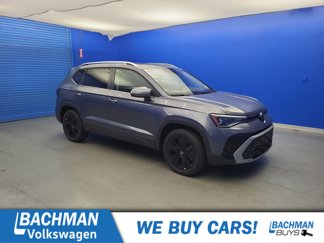 New 2025 Volkswagen Taos SE image 1