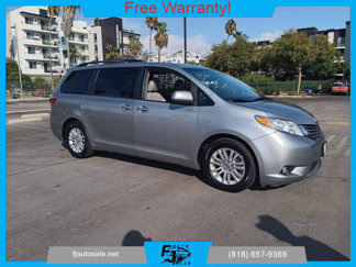 Used 2016 Toyota Sienna XLE image 1