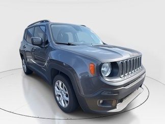 Used 2018 Jeep Renegade Latitude image 1