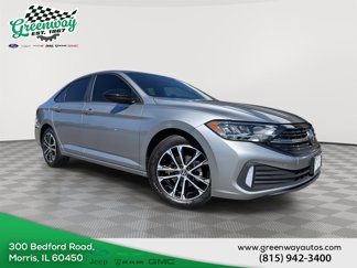 Used 2024 Volkswagen Jetta Sport image 1