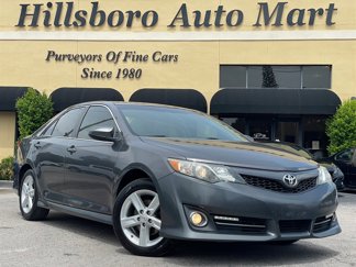 Used 2014 Toyota Camry SE image 1