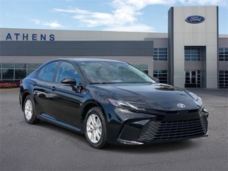 Used 2025 Toyota Camry LE image 1
