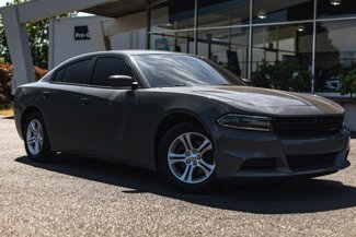 Used 2019 Dodge Charger SXT image 1