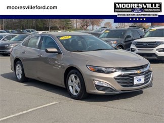 Used 2022 Chevrolet Malibu LT image 1